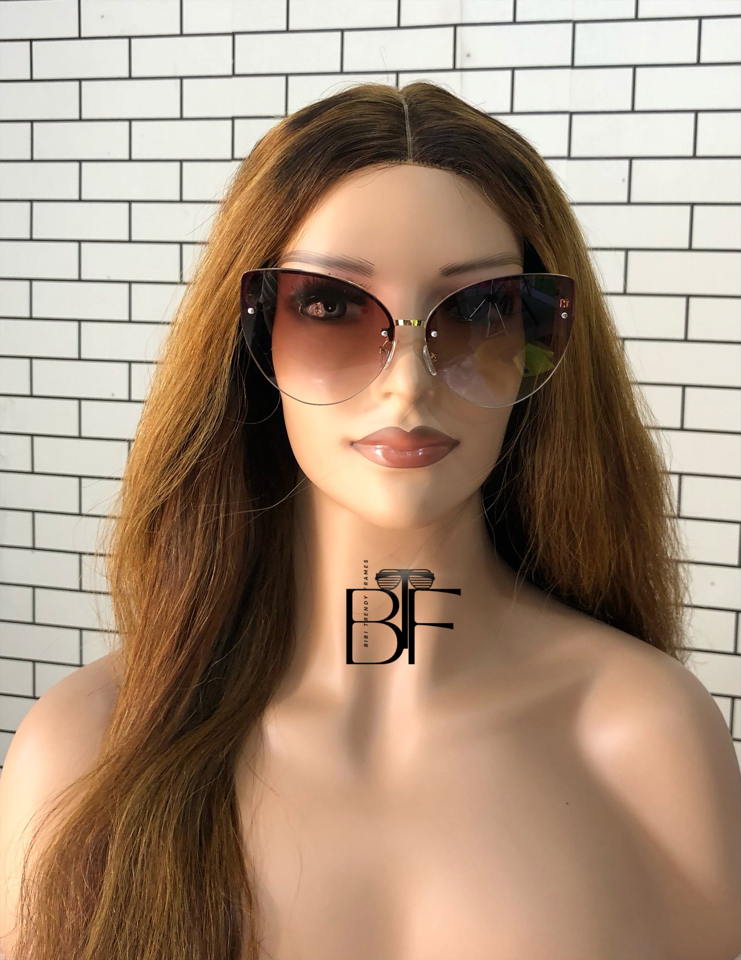 BTF-0128: Oversized Butterfly Cat-Eye Frameless Sunglasses