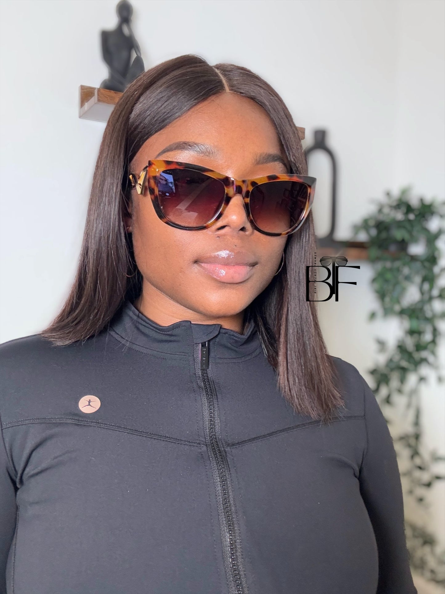 BTF-0149: Butterfly Cat Eye Full-Frame Women Oversided Sunglasses Tinted UV400 Lens Classy