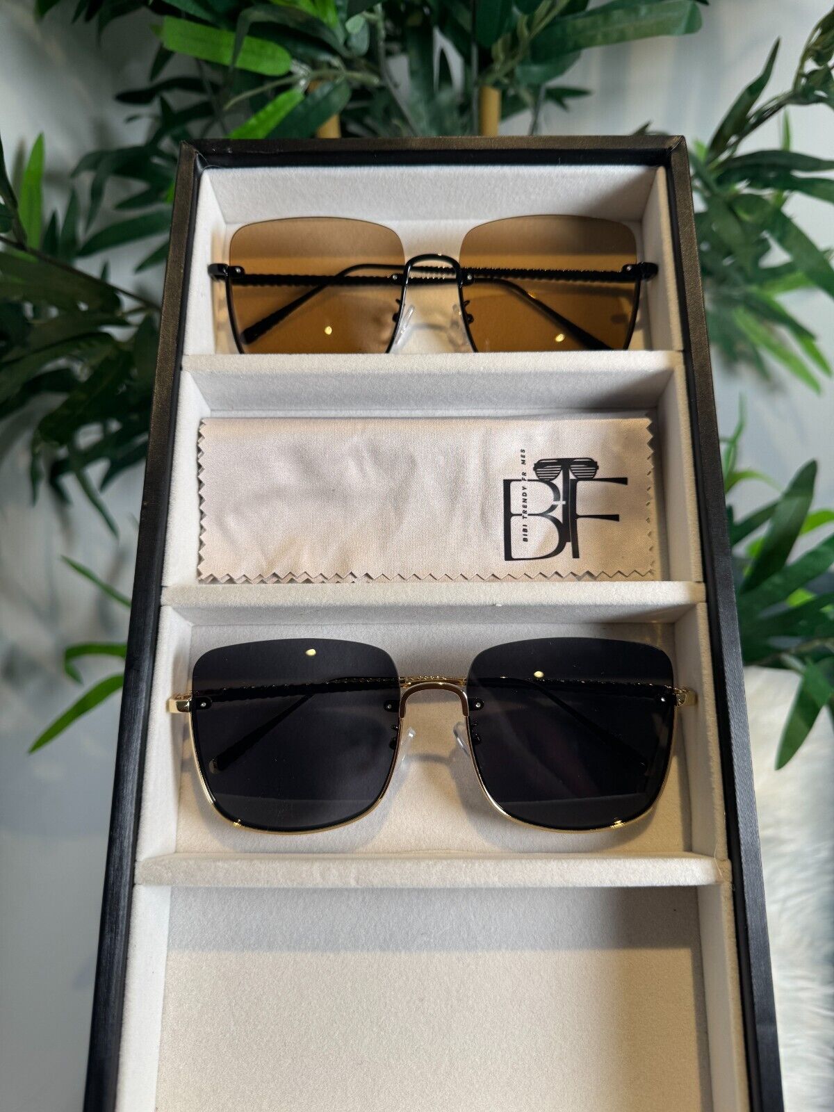 BTF-0131: Vintage Rimless Sun glasses Unisex Square UV400 Lens Gold Frame Women Men shade
