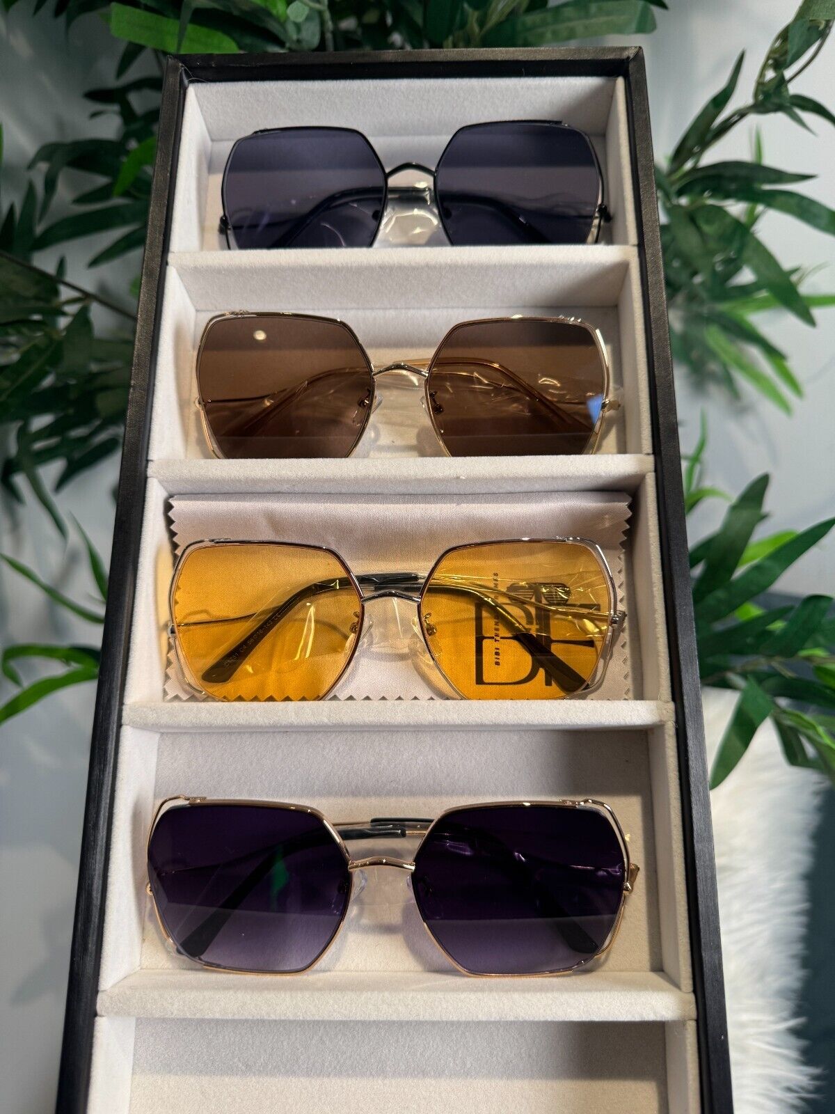 BTF-0135: Unisex Square Oversized Sunglasses Vintage Frame Retro Women Men Shade UV400