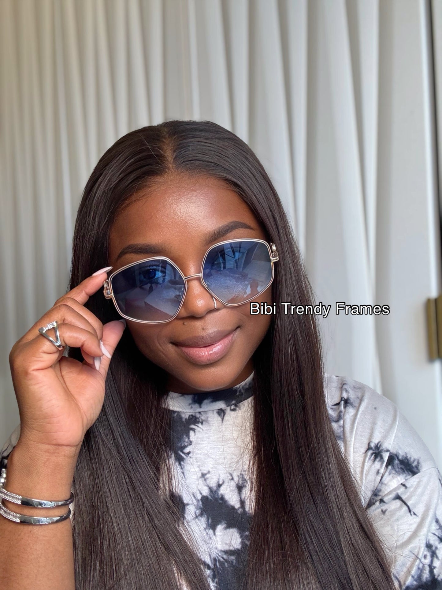 BTF-0113: Oversized Diamond Round Frame Vintage Sunglasses