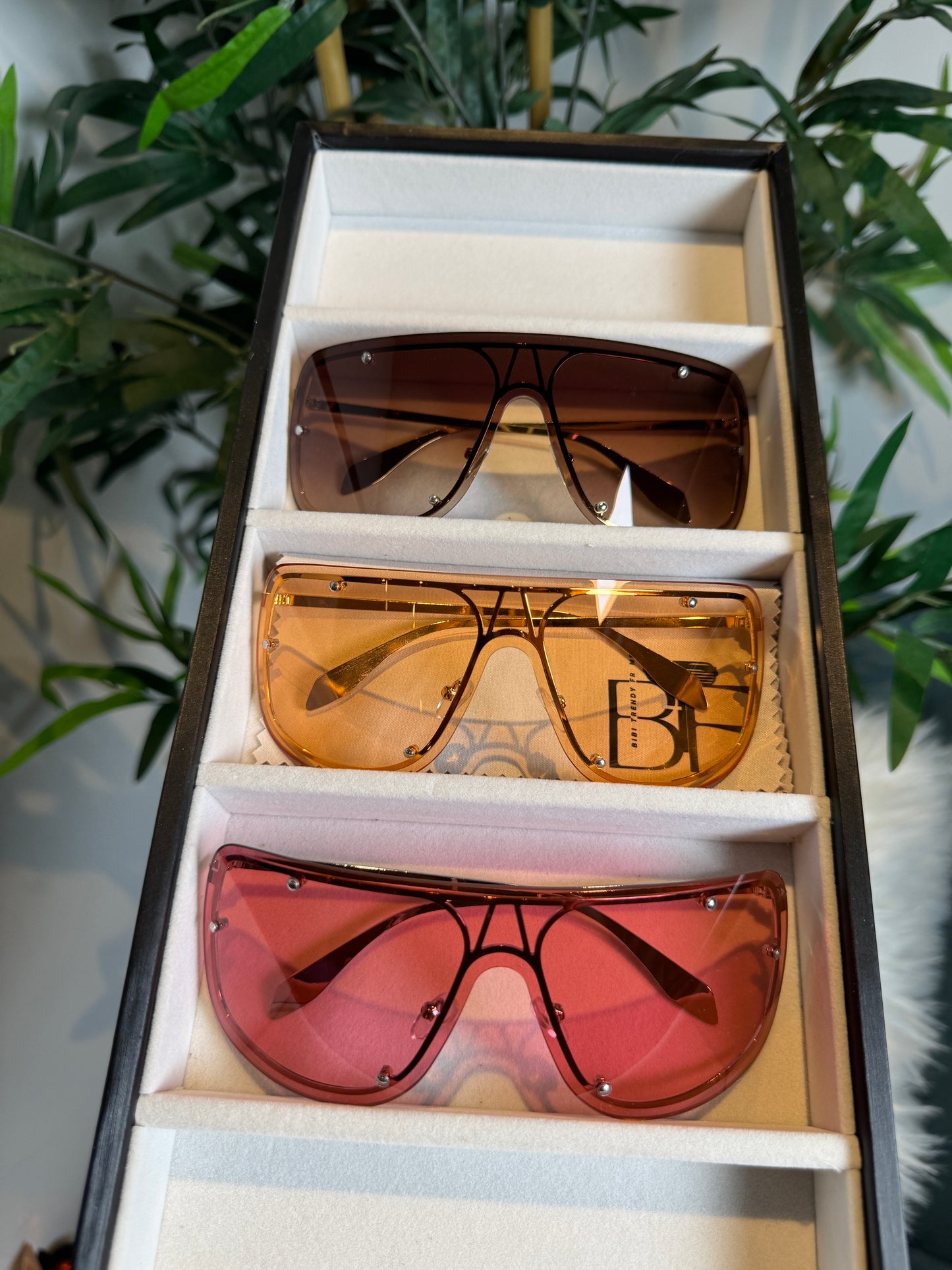 BTF-0152: Oversized Rimless Shield Sunglasses for Women. Windproof Big Sun Shades UV400 Len