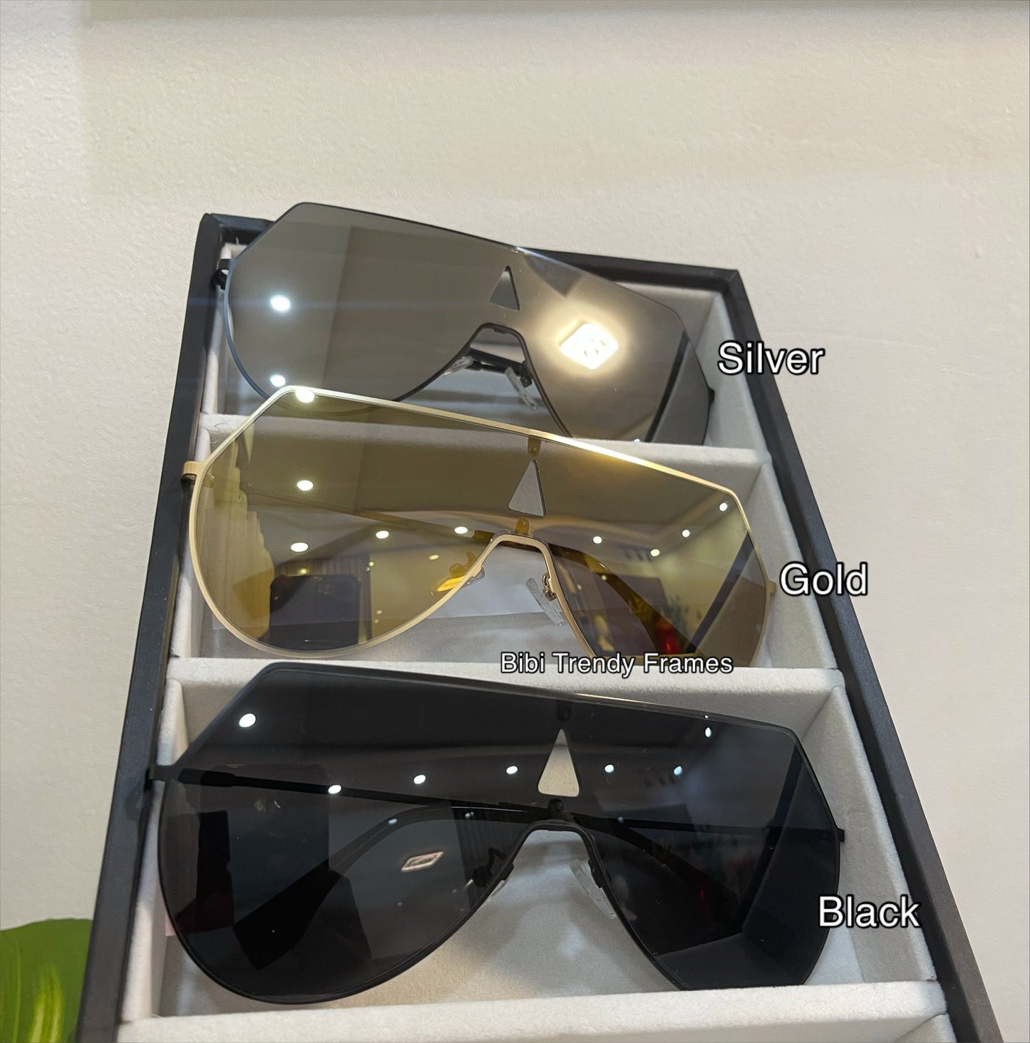 BTF-0090: Mirrored Frameless Pilot Oversized Celebrity Style Fashion Sunglasses for Women/Men