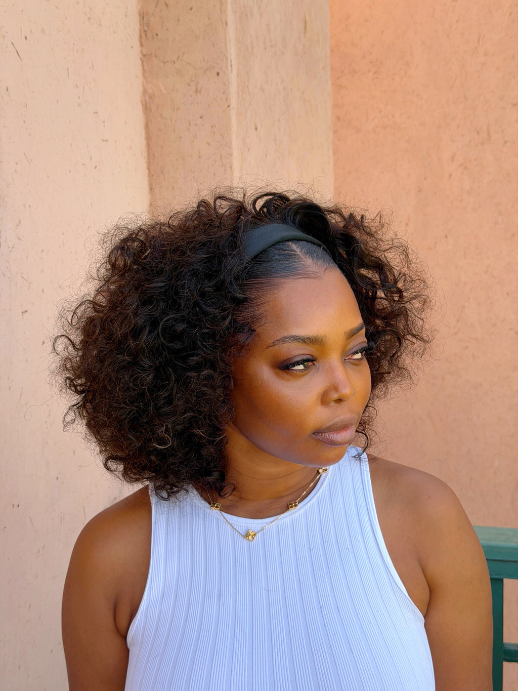 Bouncy curls headband wig