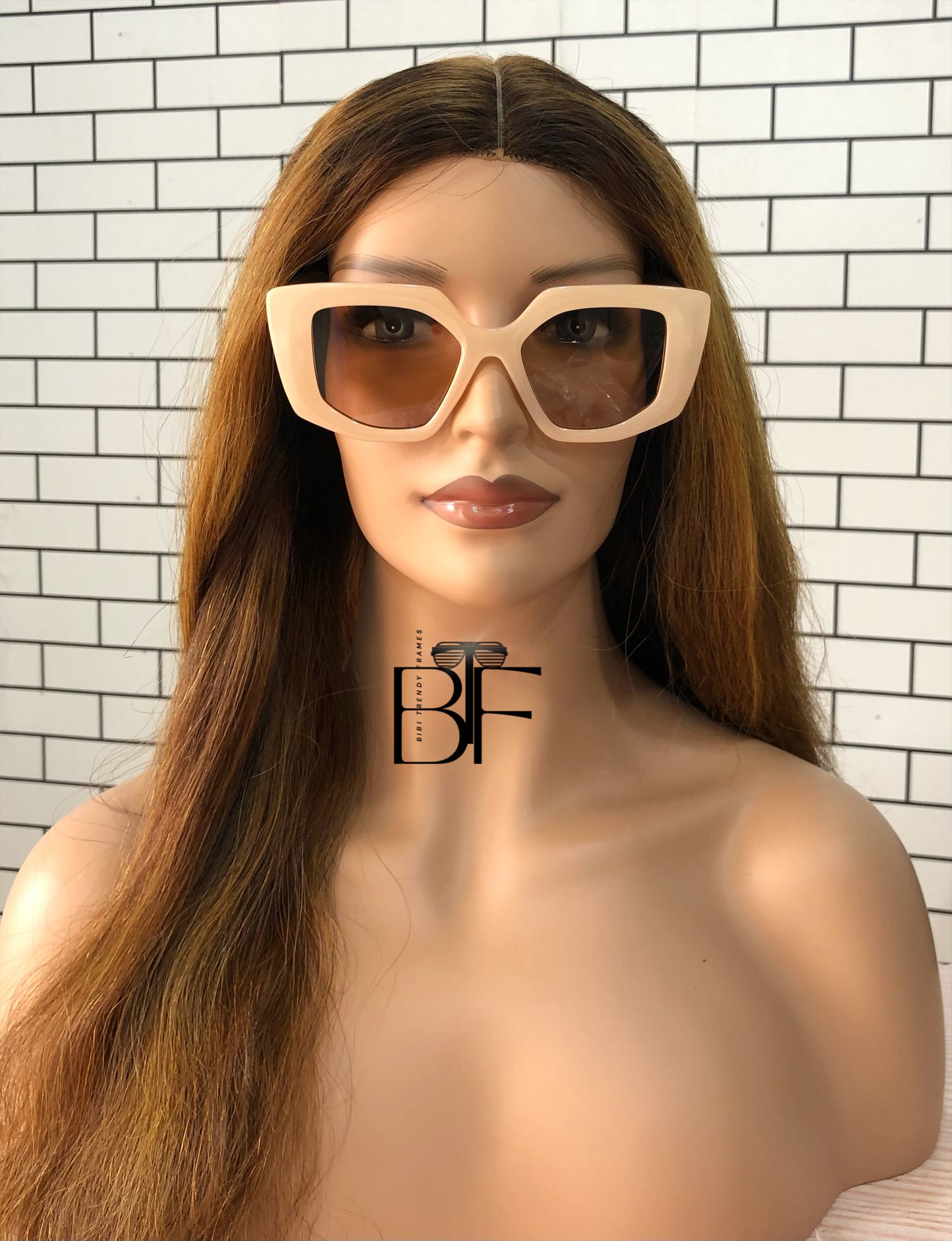 BTF-0117: Oversized Diamond Full Frame Sunglasses