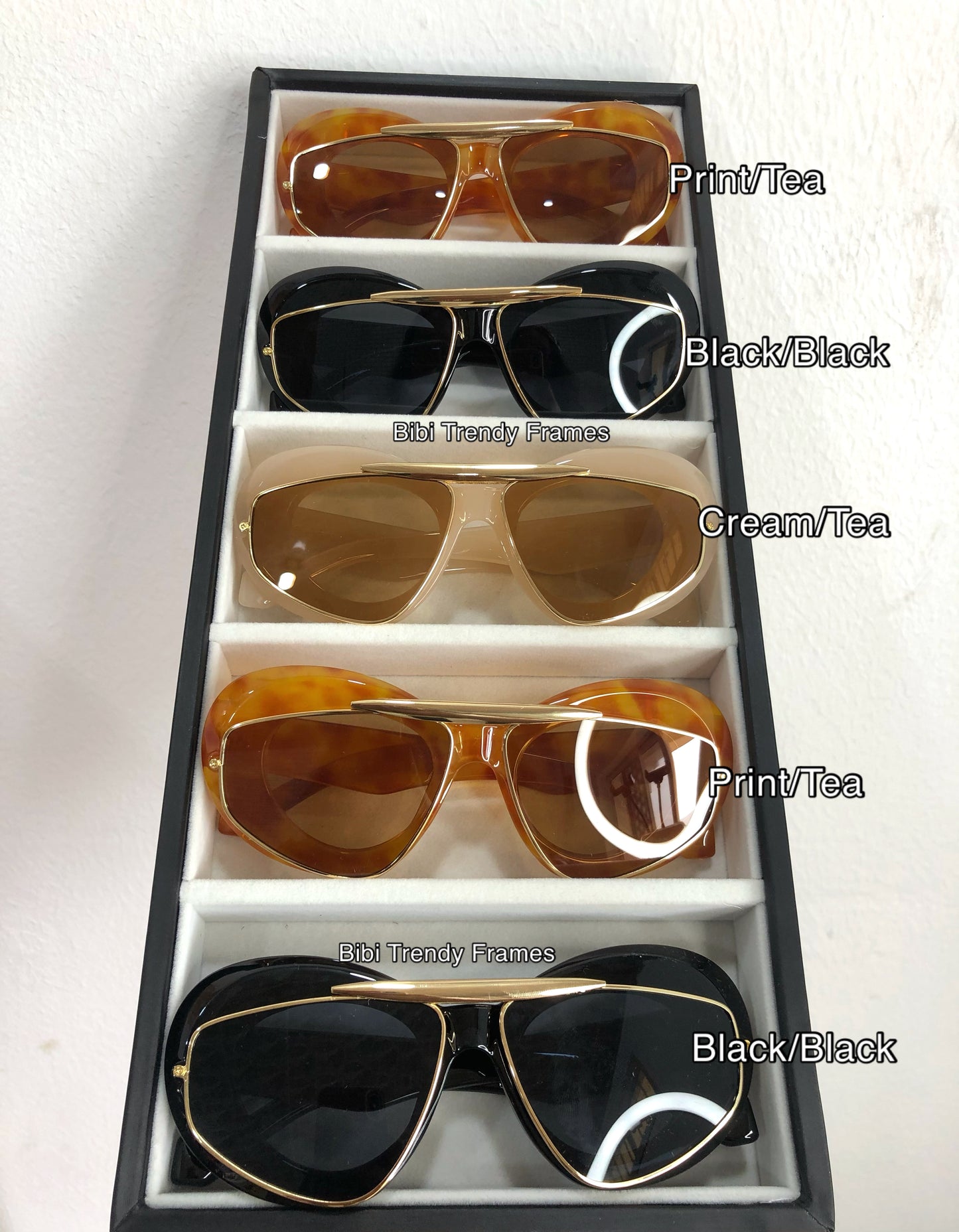 BTF-0095: Luxury Vintage Oversided Celebrity Cat-Eye Frame Sunglasses